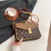 Bolso Cuadrado Pequeño de Lujo Ligero con Textura de Gama Alta, Nicho, para Mujer, Nuevo Bolso de Mano Estampado de Moda 2025, Bolso Cruzado Popular Sencillo