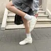 Tênis plataforma estilo retro de balé, novos tênis atléticos casuais de cadarço versáteis para mulheres, sola fina, estilo baixo Forrest Gump
