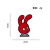 Broche Conejo Prisión Anime Animal Rojo Periférico Insignia de Metal Versátil Accesorio para Ropa Mochila Pin de Solapa Broche