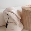 Colcha de punto estilo INS con diseño de nube de dibujos animados para primavera y otoño, colcha de invierno suave y cálida con borde enrollado, lavable a máquina, adecuada para uso en dormitorio