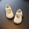 Zapatos de princesa para niña pequeña de un año zapatos para bebé niña sandalias transpirables de flyknit de primavera suela suave zapatos para gatear niña zapatos