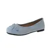Sapatilhas Retrô Estilo Francês com Laço para Mulheres, Novos Sapatos Baixos Rasos Primavera/Verão 2026 para Combinar com Saias, Sapatos de Vovó