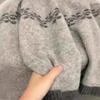 Nuevo 2023 Estilo Perezoso Nivel G Tejido Suave y Ceroso de Bloques de Color Retro para Mujer Suéter de Punto Otoño e Invierno Top de Cuello Redondo