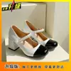 Elegantes e Versáteis, Deslumbrantes Sapatos Mary Jane Retrô para Mulheres, Novos Sapatos de Salto Único Estilo Francês Inspirados em Chanel para Mulheres, Coleção Primavera/Verão 2025