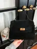 Nuevos Bolsos de Moda Otoño e Invierno 2025 Gran Capacidad Cruzado para Mujer Bolso de Viaje de Alta Calidad Bolso Kelly Retro de Gamuza