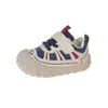Zapatillas deportivas para niños, para niño, con cierre de velcro, suela gruesa, antideslizantes, zapatos suaves para gatear, zapatos lindos y originales para dedo gordo del pie