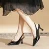 2026 Sandalias de Moda Elegantes de Punta Estilo Británico de Moda con Una Correa Trasera Zapatos de Tacón Altos Franceses Sandalias de Punta Cerrada