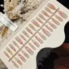 Uñas Postizas de Flor de Durazno de Tamaño Completo, Forma Larga de Almendra, con Perlas de Vidrio de Hada y Efecto Ojo de Gato para Arte de Uñas Sencillo para el Día a Día