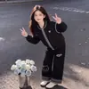 Conjunto de Dos Piezas para Niñas de Primavera y Otoño: Chaqueta de Béisbol de Manga Larga y Pantalones con Diseño Elegante