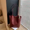 Bolsa Tote Tecida Grande Capacidade da Moda para Mulheres, Nova Coleção de Verão 2026 Estilo Coreano Casual Nicho Bolsa de Ombro/Axila para Mulheres