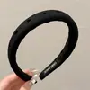 Diadema Nueva Retro 2026 Hace que la Cara se Vea Más Pequeña Diadema Elegante para Mujeres Ilumina la Piel No Aprieta la Cabeza Estilo Perezoso Pinzas para el Cabello Accesorios para el Cabello Mayoreo