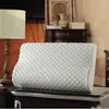 Venta al por mayor y al por menor de almohadas de espuma viscoelástica con rebote lento, almohadas de espuma viscoelástica para estudiantes, almohadas de regalo, suministro directo de fábrica