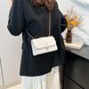 Bolso Superior Touche Transfronterizo para Mujer 2025 Nuevo Bolso Cuadrado Pequeño de Cadena de Moda Primavera Simple Combinable Bolso de Mujer