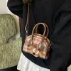Bolsa Concha Xadrez de Lã Retrô Nova Tendência Moda Nicho Bolsa de Mão Retrô Bolsa de Ombro Único Transversal de Alta Qualidade