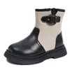 Novas cores da moda outono e inverno 2026, botinhas curtas estilo britânico com blocos de cor para crianças, botas de couro estilosas e versáteis para meninas