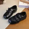 Sapatos Pequenos de Couro com Superfície de Couro Brogue Infantil 2026 Primavera Verão Novo Cor Sólida Estilo Étnico Sapatos Birkenstock Sapatos de Couro Estilo Coreano Esculpido