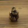 Adornos de escritorio de gorila de pelo largo macizo de latón mascota de té de cobre King Kong portacepillos pisapapeles fabricantes adornos de cobre