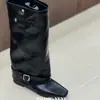 Hebilla de cinturón retro para aumentar la altura, botas de mujer, nuevas botas largas elegantes de punta cuadrada para otoño 2026, botas de montar de caña media