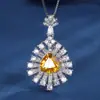 Deseo transfronterizo moda europea y americana joyería femenina simulación tesoro de color triángulo grueso hueco diamante 10*10 al por mayor