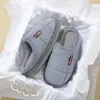 Pantuflas de Algodón Talla Extra Grande para Hombre en Otoño e Invierno 2025 Nuevos Zapatos de Algodón Plush de Suela Gruesa para Interior en Casa Pareja para Mujer