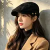 Nueva gorra de ante vintage de otoño e invierno para mujer, versátil, hace que la cara se vea más pequeña, adecuada para cabezas grandes, se puede usar al revés como una boina de pico de pato