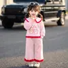 Atuendo Elegante de Primavera/Otoño para Niñas Conjunto de Dibujos Animados Ropa Chaqueta Infantil 2026 Nuevo Conjunto Deportivo de Dos Piezas para Bebé de Otoño