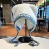 Bonito Sombrero de Felpa con Bloques de Color de Oso para Mujer, Sombrero Grueso Cálido de Invierno y Otoño con Orejeras y Lazo, Sombrero Lei Feng a Prueba de Frío