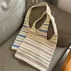 Bolsa de palha nova, estilosa e casual para férias na praia; bolsa de praia feminina com design vazado e alça única de ombro, feita de fio de algodão