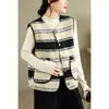 Fotos reales de la colección otoño/invierno 2026: nuevo chaleco de borrego estilo retro para mujer, con franjas contrastantes y que proporciona calor