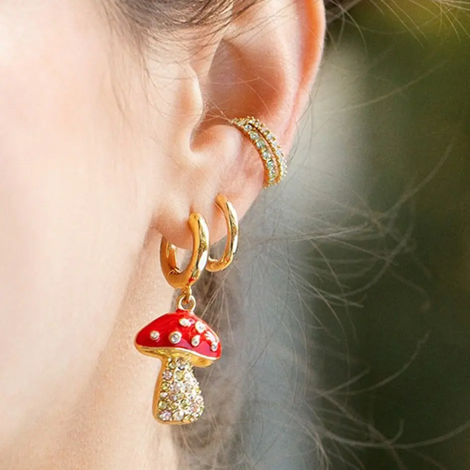 earring_location_015_v3_1--