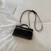 Bolso retro súper popular de patrón de lichi para mujer, nuevo bolso cruzado versátil de moda 2026, bolso pequeño cuadrado tipo caja de mano