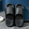 Nuevas Zapatillas de Casa de Alta Gama 2025 para Mujer, Uso en Verano en Interiores, Baño y Exteriores, Sandalias de Eva para Hombre, Desodorantes y Antideslizantes