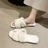 Novidade Inverno 2025 Estilo Plano Versátil Chinelos de Pelúcia, Alto Padrão, Leves, Modernos, Casuais, Tendência