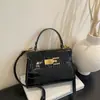 Bolso Cruzado de Hombro de Nicho Estilo Coreano Transfronterizo Modelo Nuevo Verano 2026 Moda Femenina Casual Elegante Color Sólido Pequeño Cuadrado