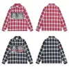 Camisa a cuadros retro americana SAVAGEBASE modelo nuevo otoño 2026 con diseño de bordado de letras y cuello de solapa
