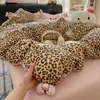 2026 Novo Conjunto de Quatro Peças Estampado de Leopardo Lavado Vintage Gato KT Laço