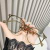 Gafas de té blanco blanqueador se pueden emparejar con monturas graduadas, anti luz azul, alto valor estético, aspecto natural, gafas lisas versátiles