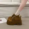 Zapatos de plataforma estilo francés con suela gruesa y punta profunda, estilo retro Birkenstock, nueva colección de otoño 2026, zapatos pequeños de cuero estilo británico con punta ancha