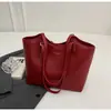 Bolso minimalista de gran capacidad transfronterizo, nuevo y elegante bolso tote casual para mujer, adecuado para ir al trabajo, con un diseño retro y versátil para llevar al hombro o debajo del brazo