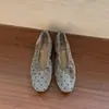 Sapatos de Salto Único com Bolinhas e Laço Estilo Fada Francesa 2026 Novo Estilo Estilo Festa Solado Macio Sapatilhas Mocas Plissados