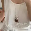 Colar Pingente Gota d'Água em Madeira Plissada Oca, Corrente de Clavícula Fashion, Simples e Versátil, Joia Elegante de Nicho de Alto Padrão