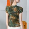 Camiseta de malla con cuello estilo chino para mujer, manga corta, verano 2024, nueva camiseta plisada con hebilla y estampado vintage para mujer