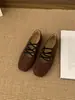 Sapatos Mary Jane femininos vintage em couro genuíno estilo francês, novo modelo verão e outono 2026, sapatilhas confortáveis estilo balé com tira cruzada e sola macia
