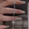 Pulsera de trébol de cuatro hojas de plata de ley S925 para mujer, lujo ligero, nicho, sensación de alta gama, microincrustada con flores de diamante, joyería hecha a mano, fabricantes, venta al por mayor