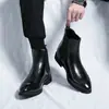 Botas Martin Estilo Britânico Retro Botas Chelsea Masculinas Casuais de Cano Alto Couro Bico Fino Botas Curtas Sapatos para Aumentar Altura de Cabeleireiro
