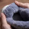 Pantuflas de algodón para mujer, pantuflas de invierno para interior en casa, nuevo estilo 2026, con tacón, forradas de felpa, engrosadas para abrigar, adecuadas para usar tanto en interiores como en exteriores, pantuflas postparto para mujer