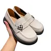 Novos mocassins xadrez 2026, sapatos de uniforme femininos, estilo britânico retrô, versáteis, sapatinhos de couro estilo JK, sapatilhas macias para estudantes