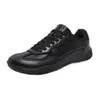 Zapatillas para pareja transfronteriza 2026 superventas puntera ancha piel suela plana casual para hombre negro ligeras zapatillas de entrenamiento alemanas