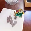 Insignia Metálica de Dibujos Animados Anime Zootopia Broche de Aleación Nick Judy Decoración para Ropa y Bolsos de Hombres y Mujeres