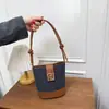 Bolso de Moda de Alta Gama para Mujer 2026 Nuevo Elegante Retro Simple Bolso Cubo Bolso Cruzado de Hombro de Nicho